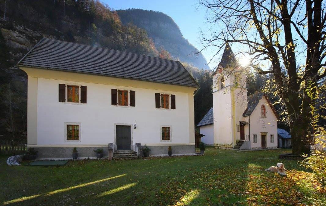 Pocitnisko Stanovanje Pri Cerkvi Trenta Exterior photo