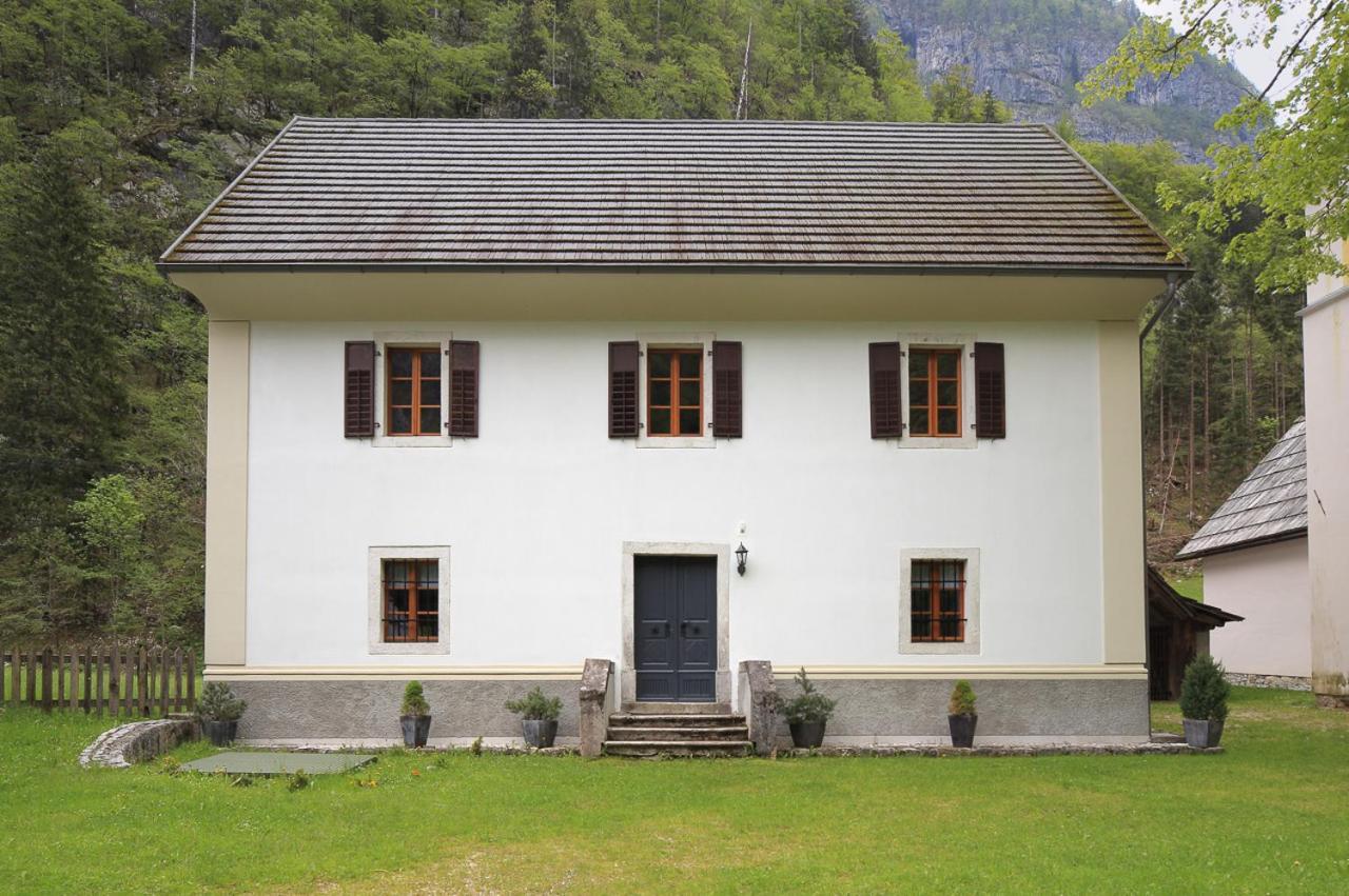 Pocitnisko Stanovanje Pri Cerkvi Trenta Exterior photo